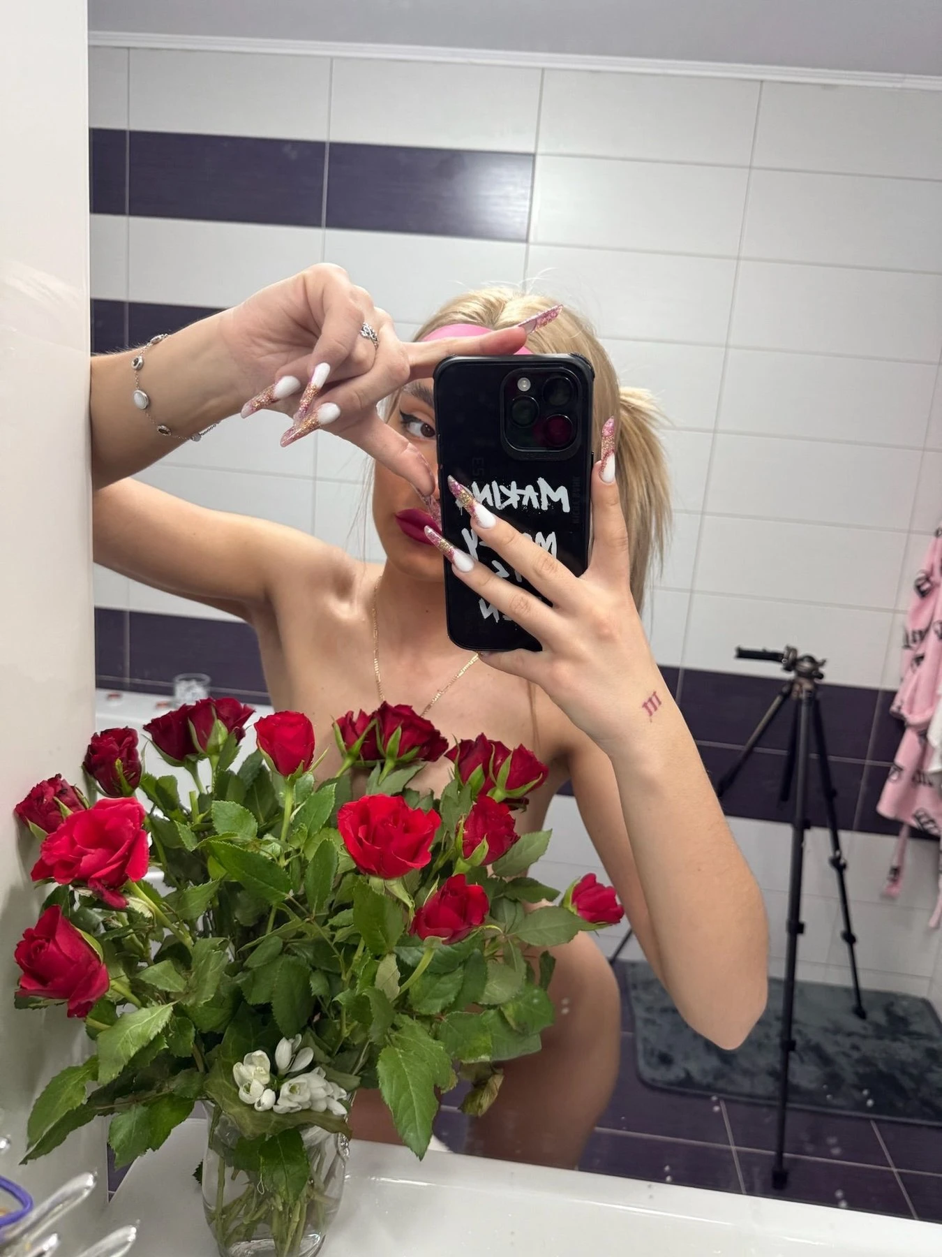 Scarlet – Romanian escort in Bangalore — 8 / 10