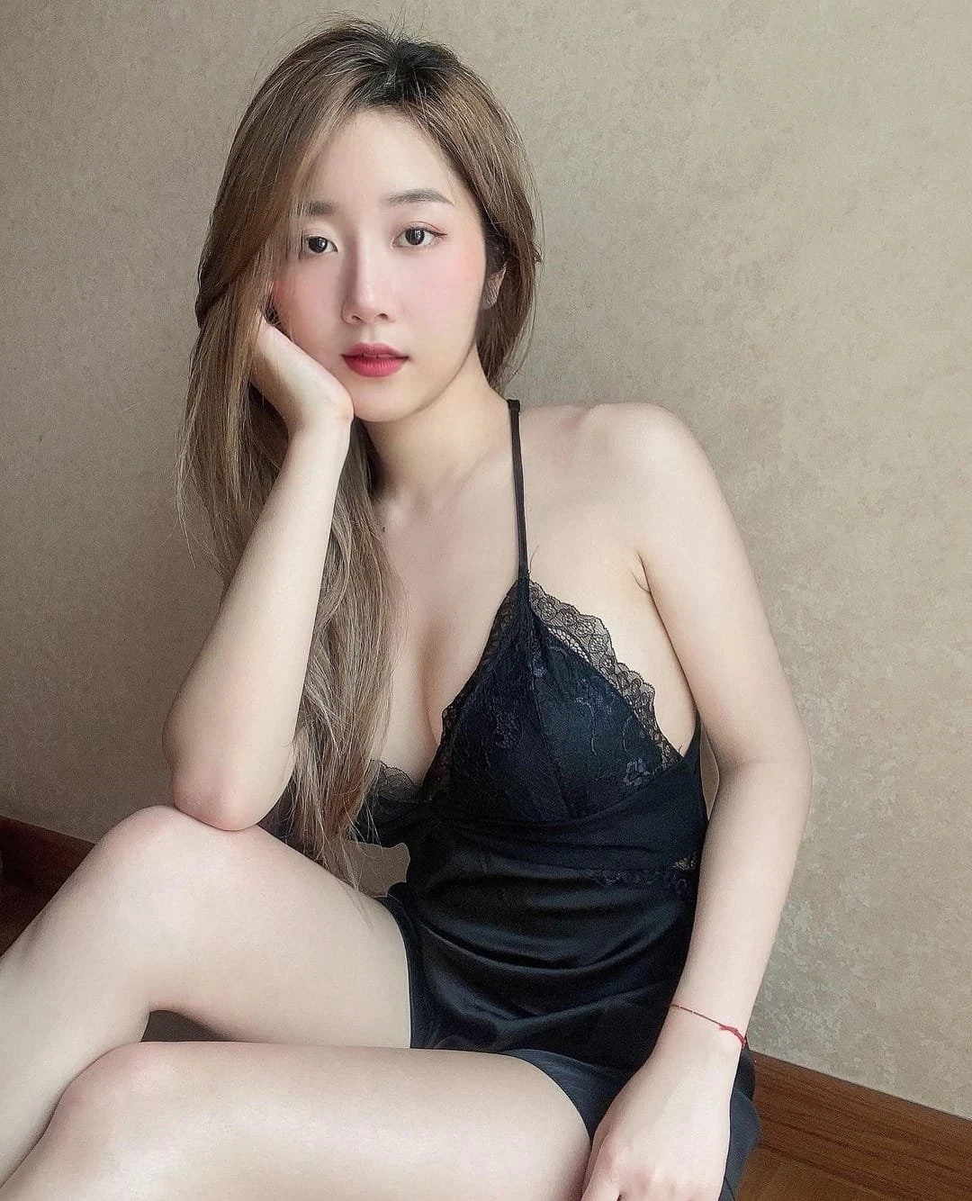 Sexy Korean Na-eun – South Korean escort in Hong Kong — 7 / 9