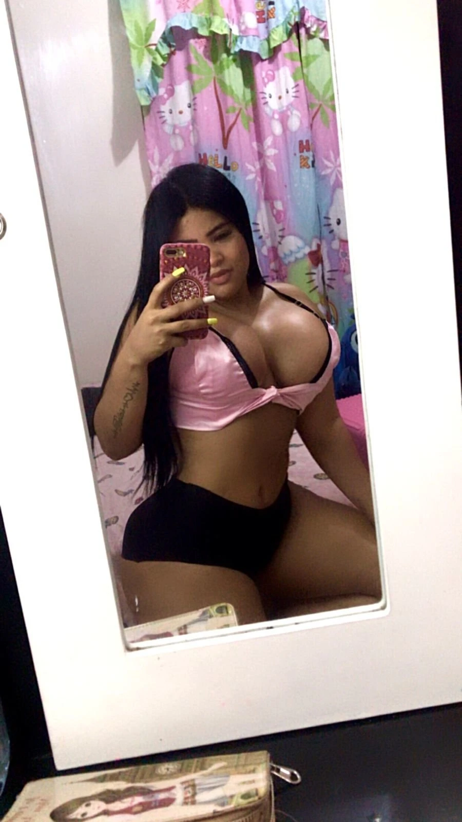 Sharon Young – Colombian escort in Hong Kong — 4 / 6