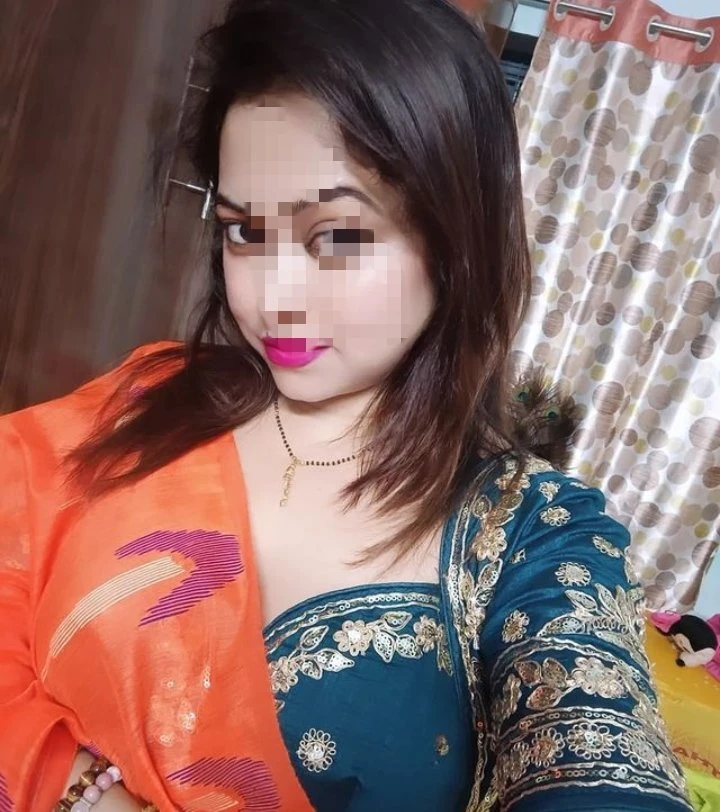 Sunita – Indian escort in Gurgaon — 2 / 4