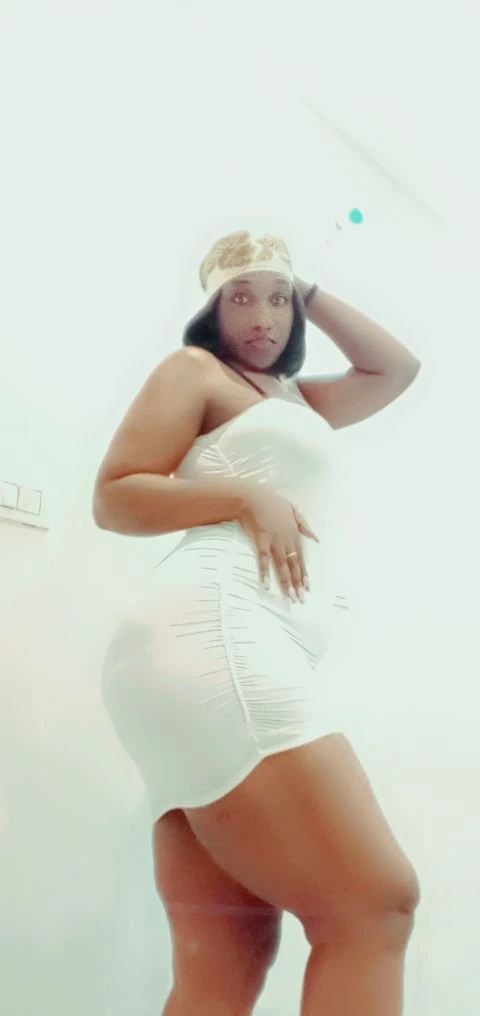 Kelly – South African escort in Chandigarh — 8 / 14