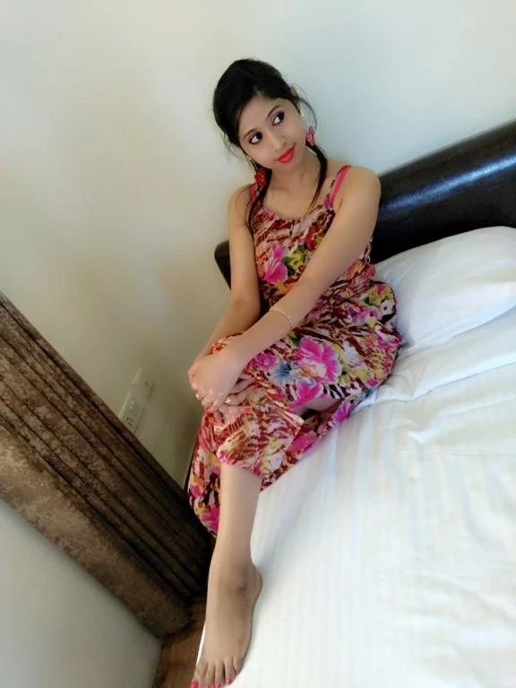 Komal – Indian escort in Ghaziabad — 2 / 3