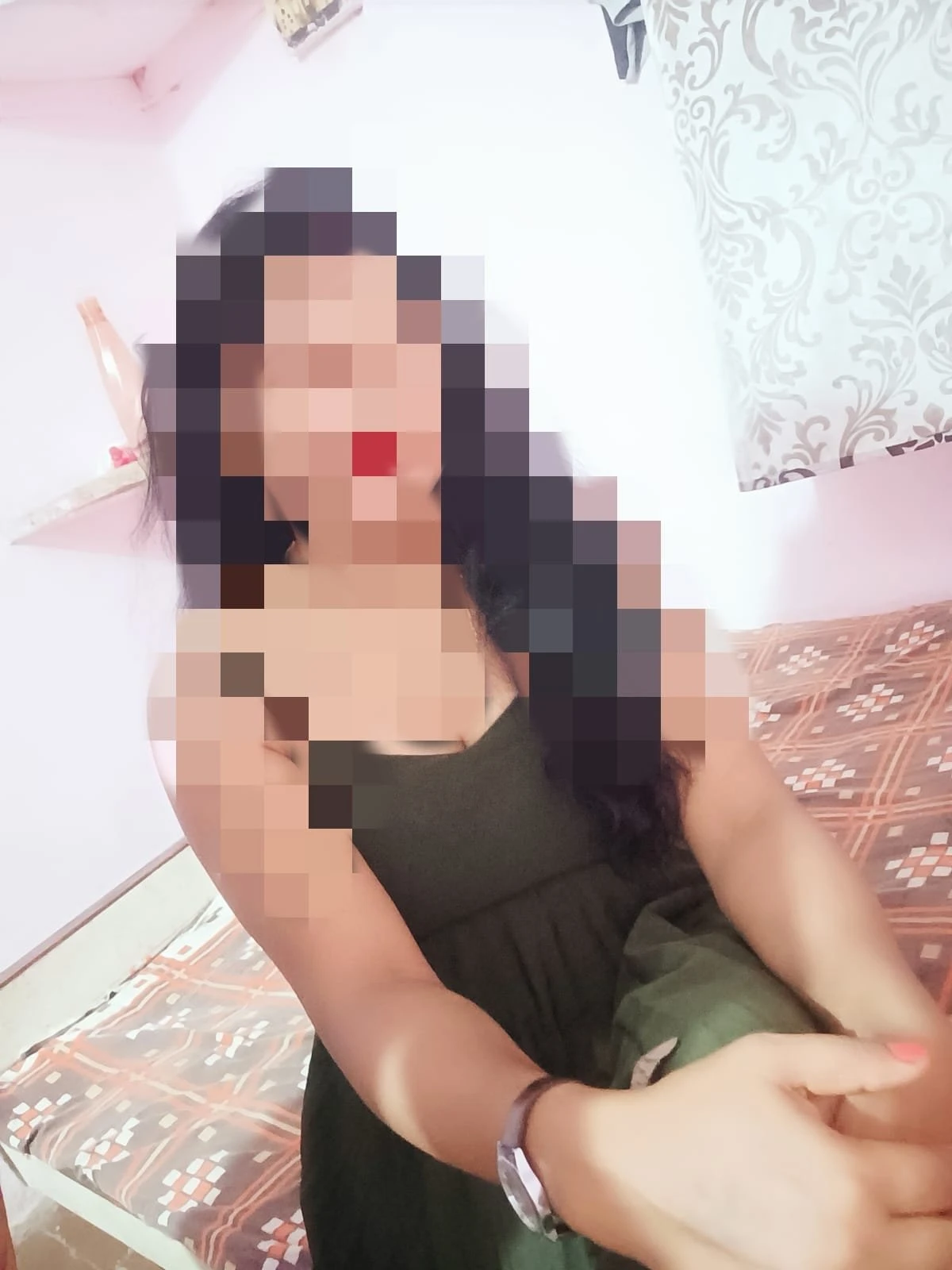 Nidhi (cam show real meat) – Indian escort in Ahmedabad — 2 / 3