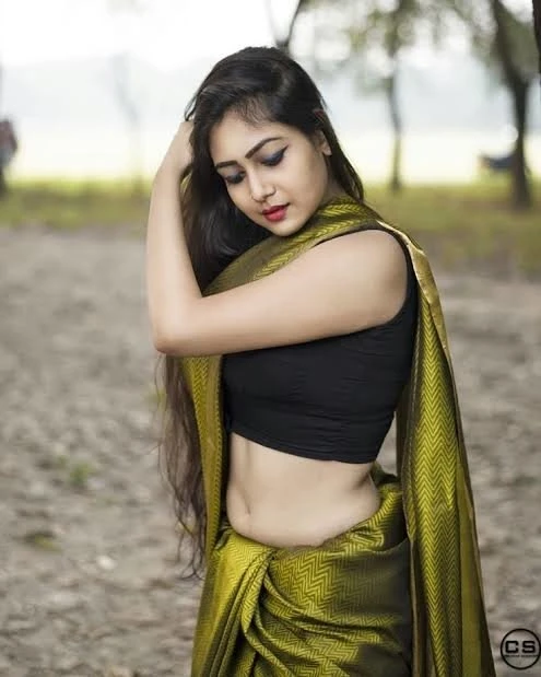 Radhika – Indian escort in Bangalore — 3 / 4