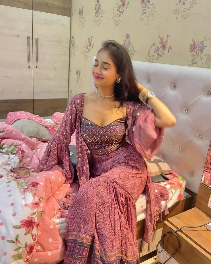 Kajal Rajput – Indian escort in Ahmedabad — 2 / 7