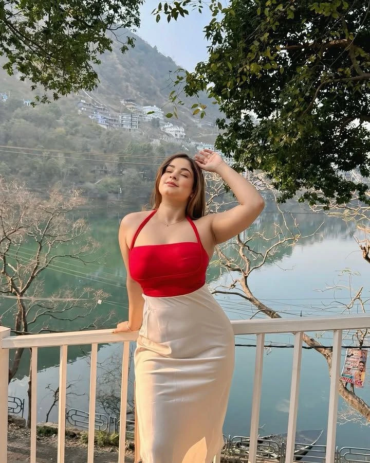 Priya – Indian escort in Candolim, Goa — 3 / 4