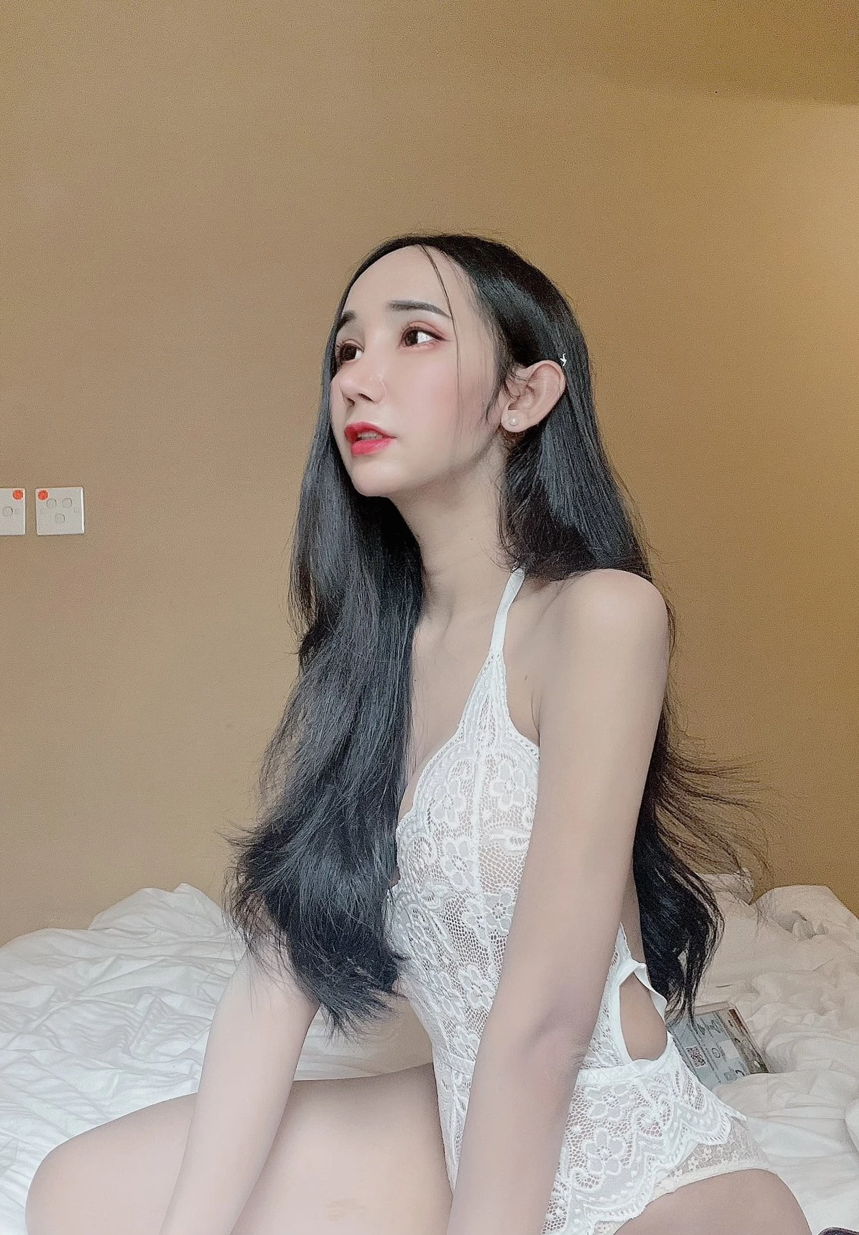 Kitty – Thai escort in Hong Kong — 2 / 6