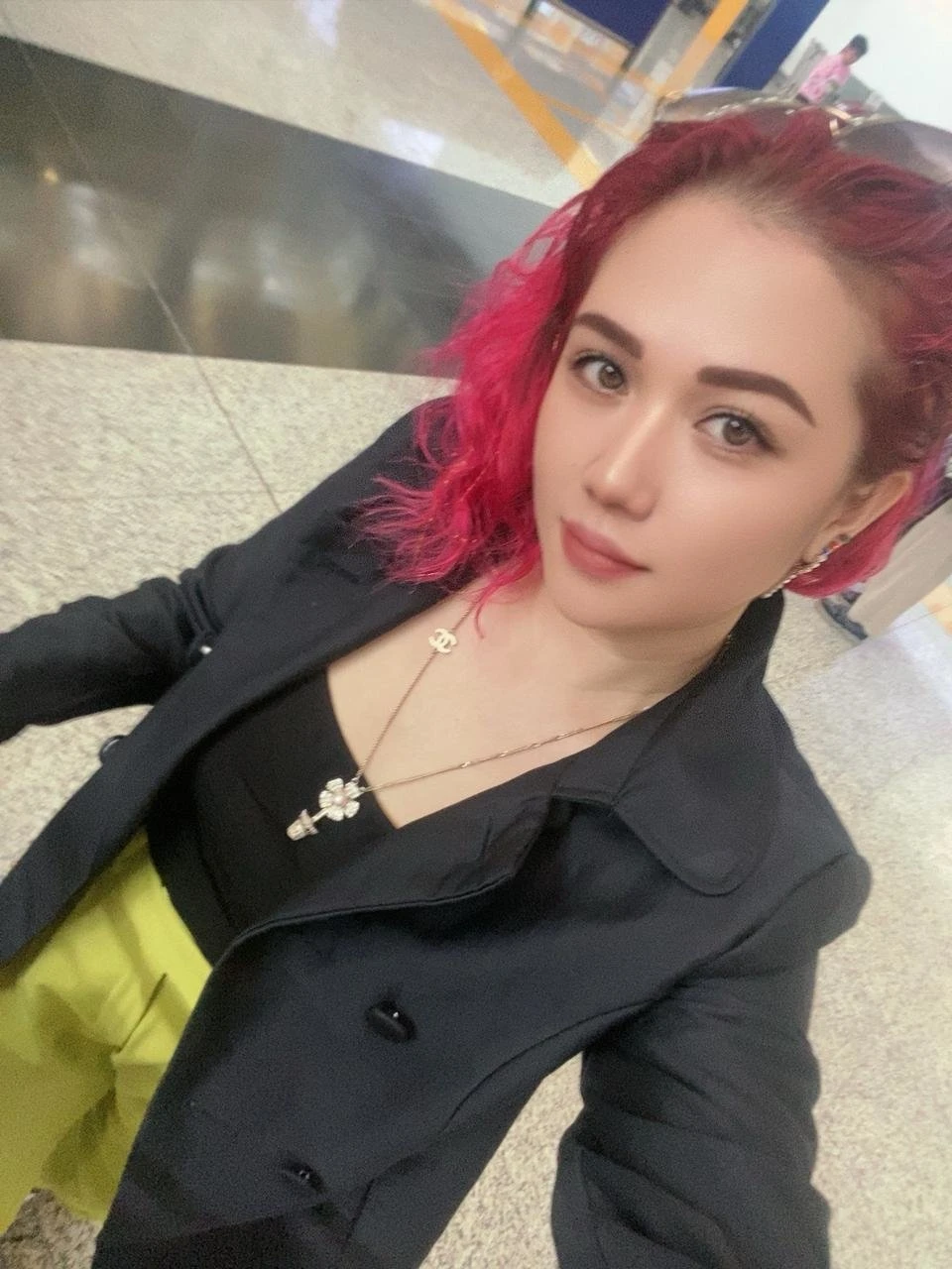 Party Girl Young – Australian escort in Hong Kong — 2 / 11