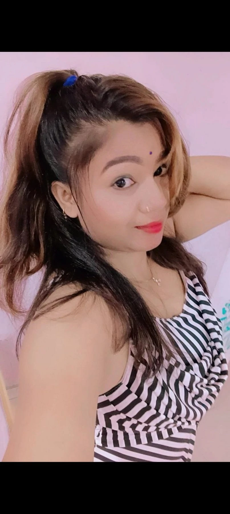 Soniya – Indian escort in Bangalore — 2 / 3