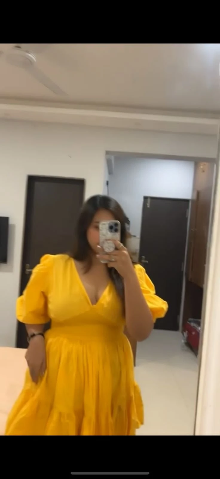 Ritika Hot Girl – Indian escort in Candolim, Goa — 3 / 4