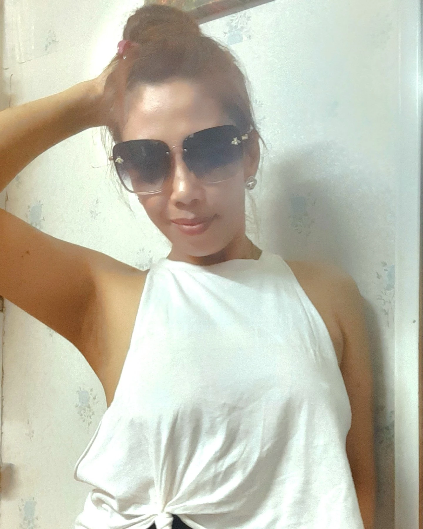 Elsanty – Indonesian escort in Hong Kong — 7 / 8