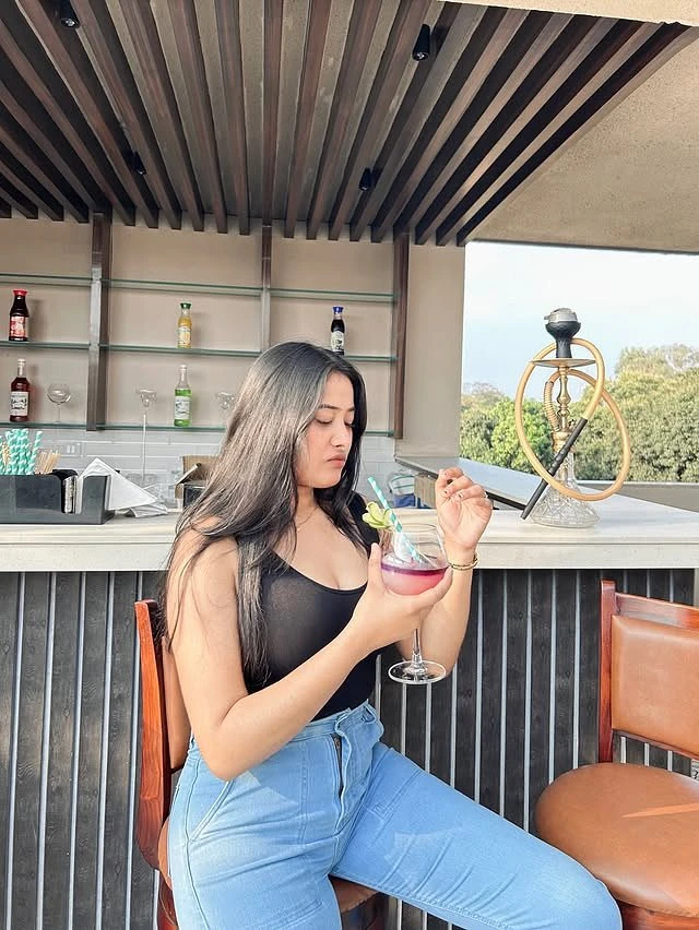 Ankita – Indian escort in Bangalore — 3 / 5