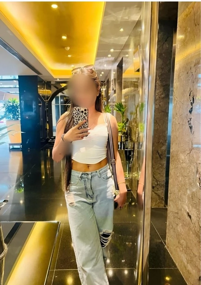 Ahana kaur {cam & meet up} – Indian escort in Pune — 3 / 4