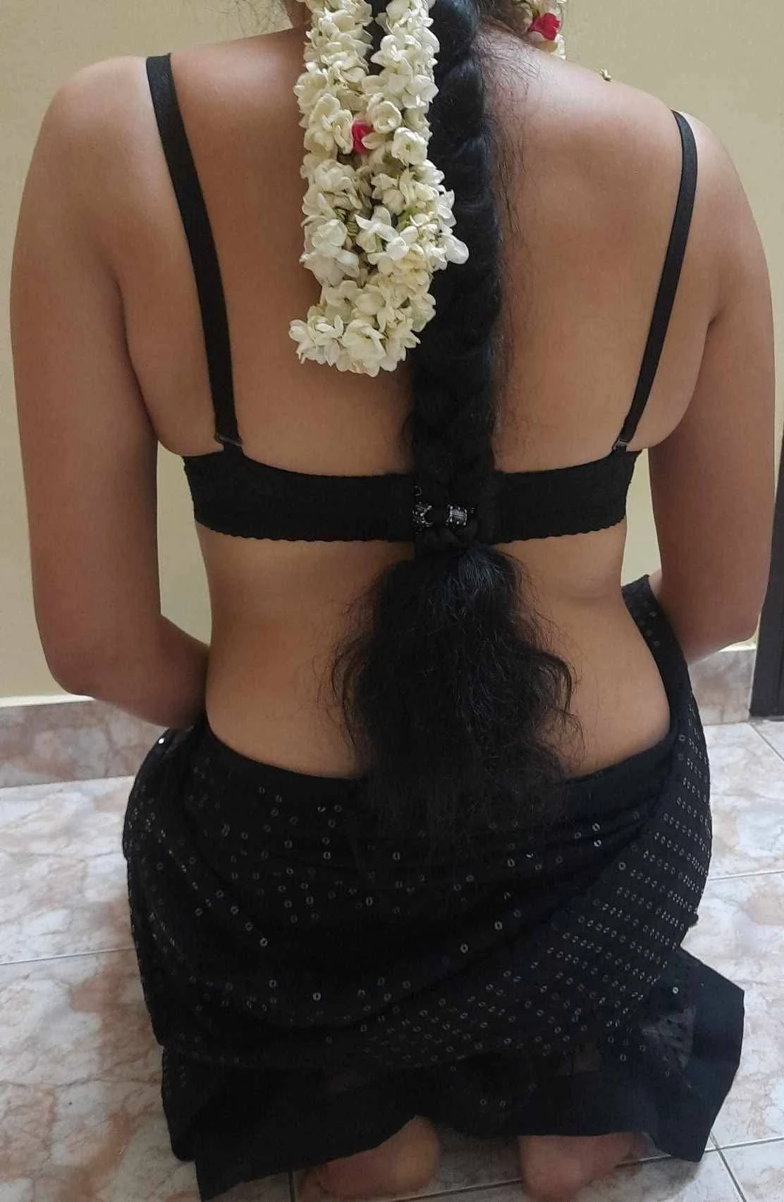 TAMIL GIRLS AND CELEBRITY & MODELS – Indian escort in Chennai — 6 / 15