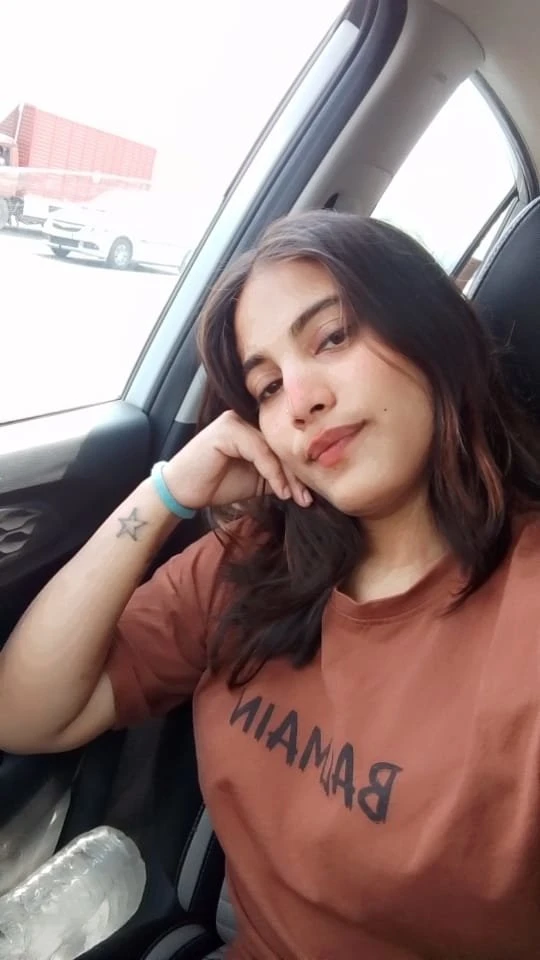 I'm Pihu, Independent Model (Call Girl) – Indian escort in Gurgaon — 4 / 12