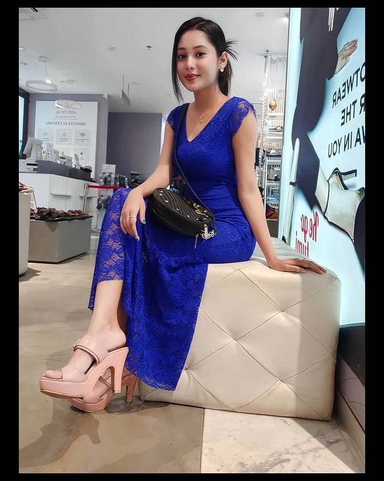 Suhani cam show with real meet banglore – Indian escort in Bangalore — 3 / 5