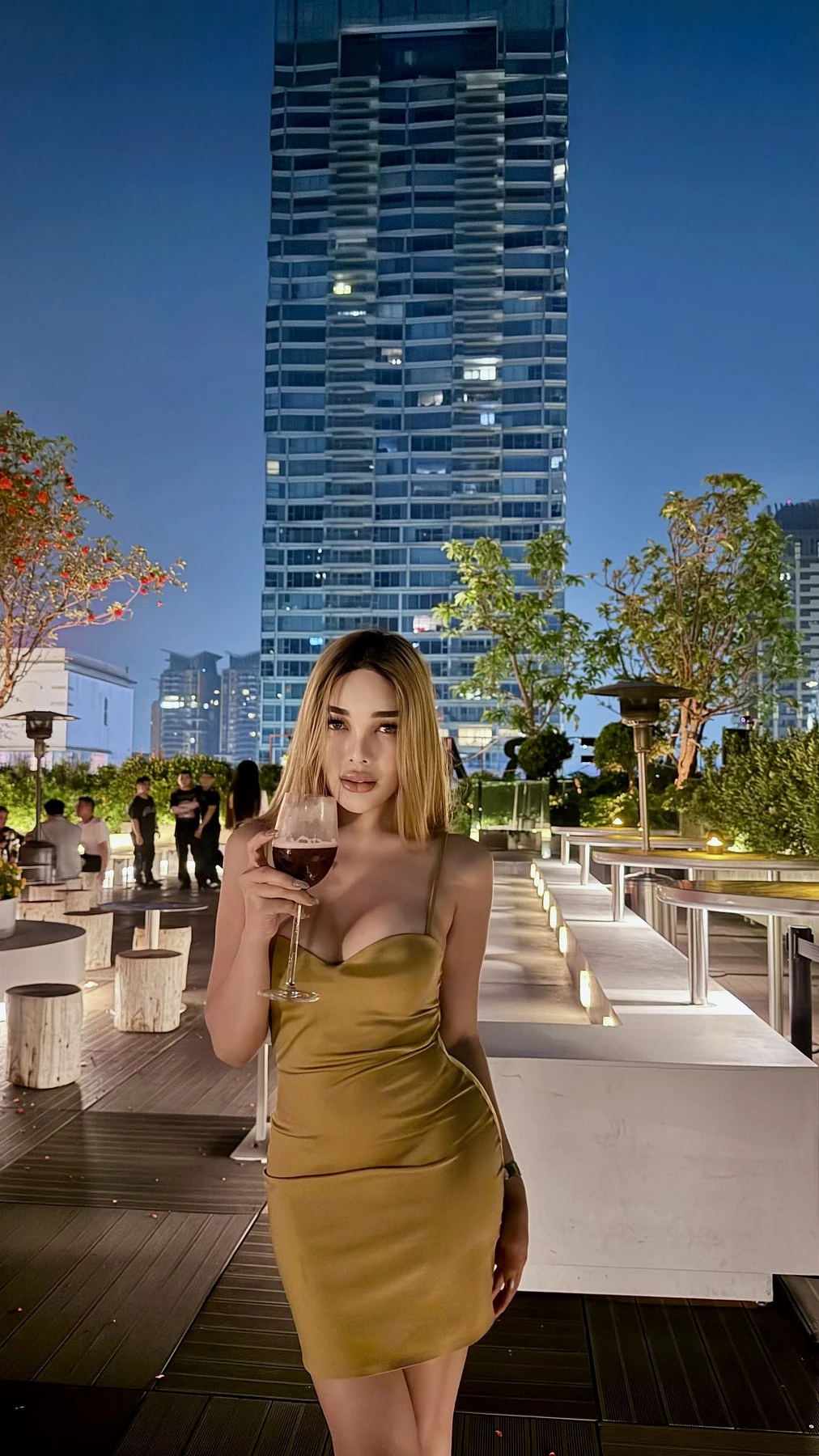 YOUNG GIRL ARRIVED IN HONG KONG – American escort in Hong Kong — 15 / 16
