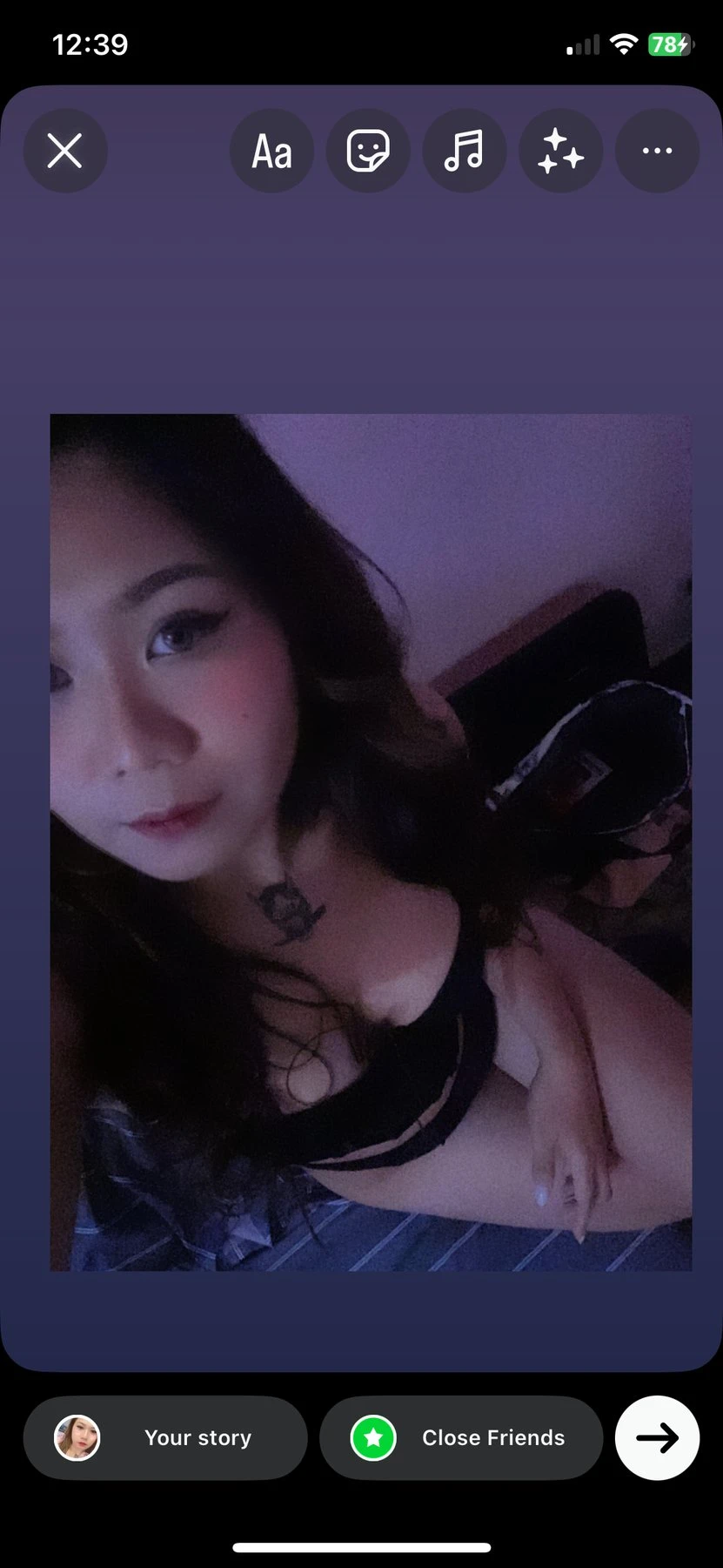 Dollar – Filipino escort in Hong Kong — 9 / 10