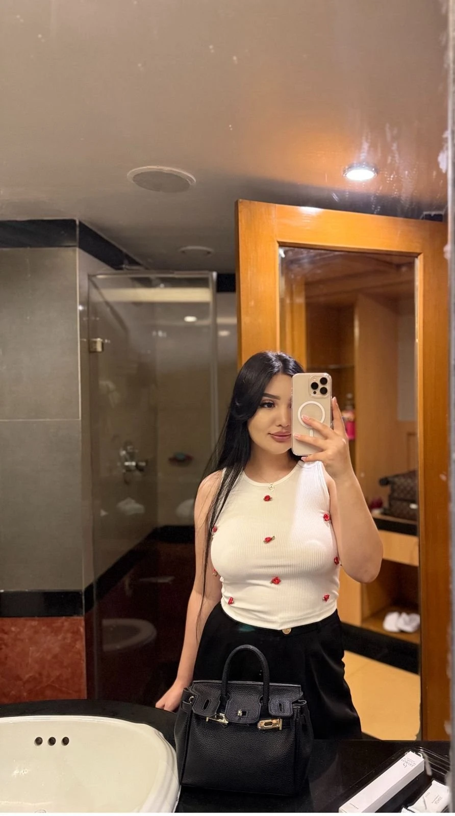 High Class Luxury & Premium Escort – Indian escort in Pune — 2 / 5