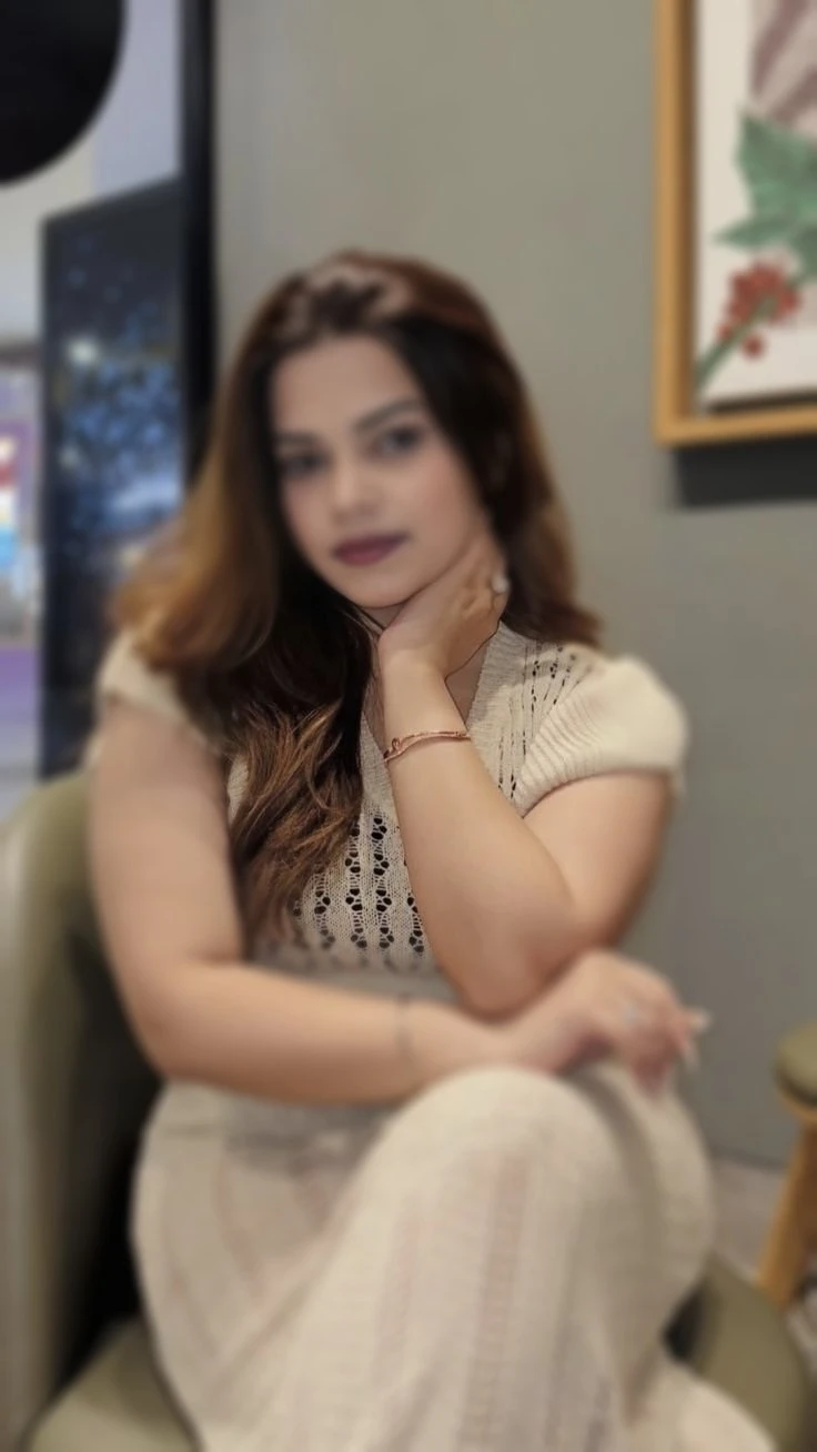 Kajal Cam Show and Real Meet, Escort – Indian escort in Pune — 2 / 5