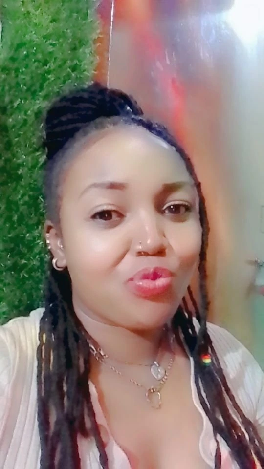 Falcon Mmm – Kenyan escort in New Delhi — 4 / 10