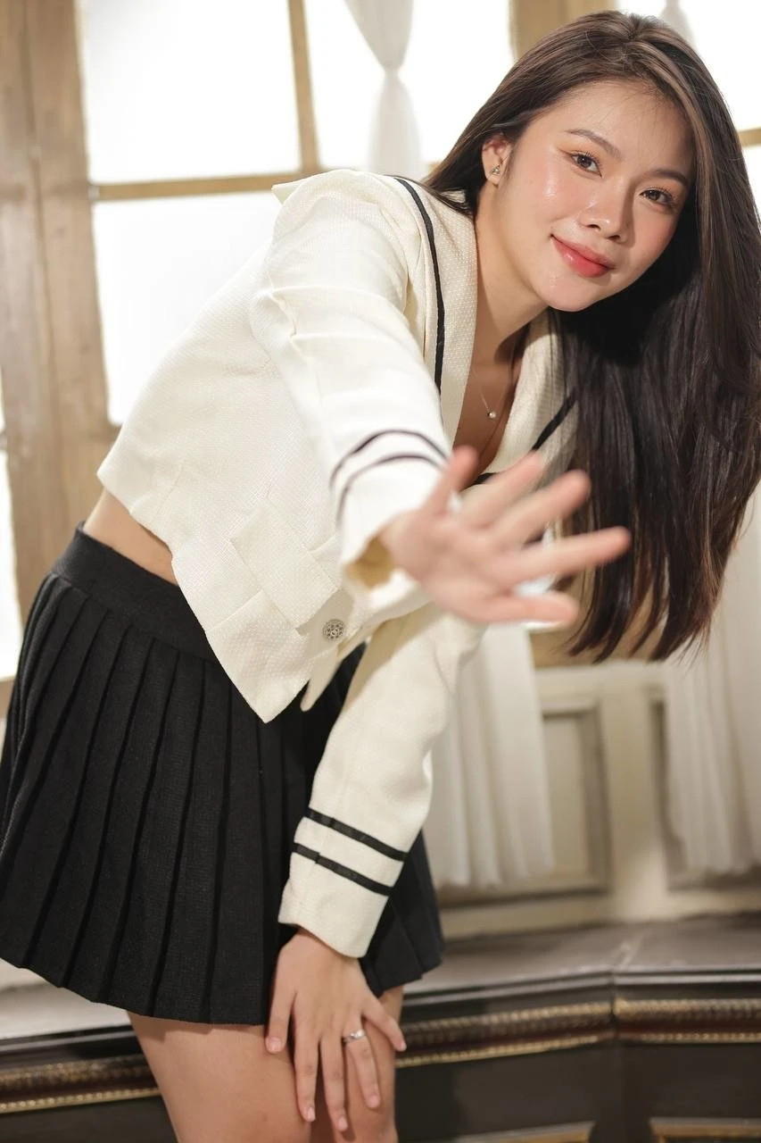 HANA – Vietnamese escort in Ho Chi Minh City — 8 / 15