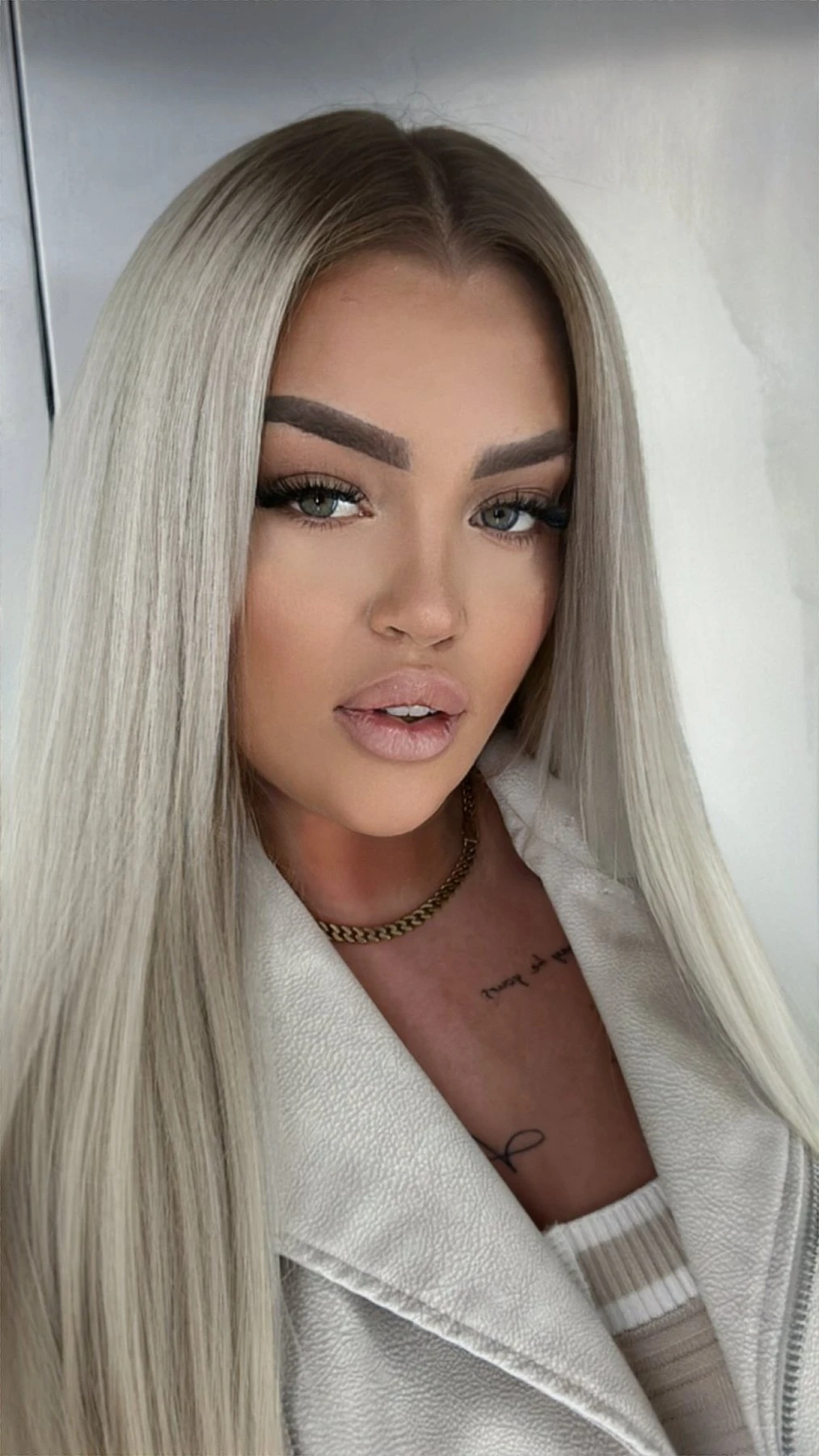 Misha Doll – escort in Bucharest — 2 / 8