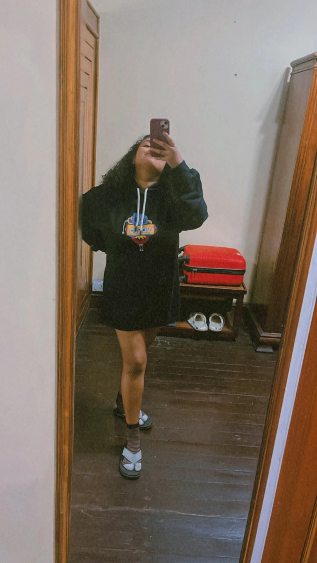 Curly Waves – Indian escort in Kolkata — 3 / 4