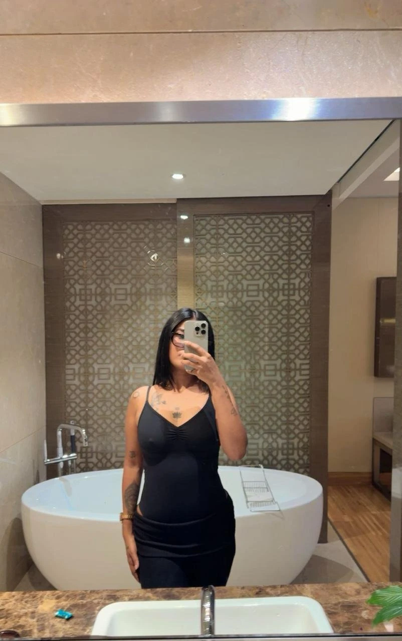 Independent Jenny Few Days for Uuu – Indian escort in Mumbai — 6 / 9