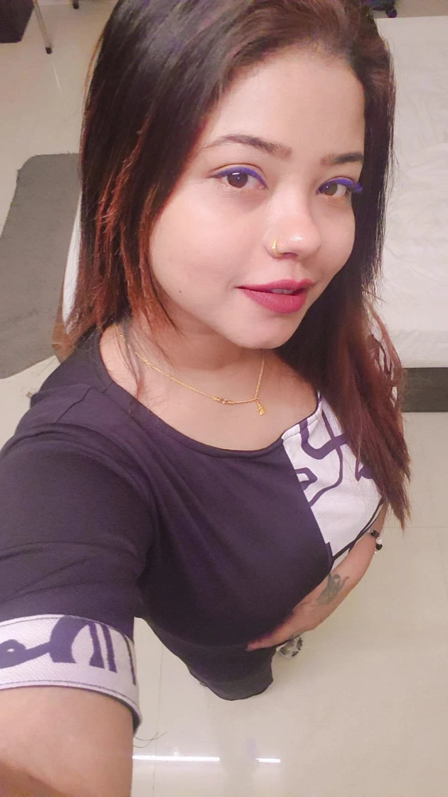Monalisa in Town With GFE Experience – Indian escort in Mumbai — 4 / 13