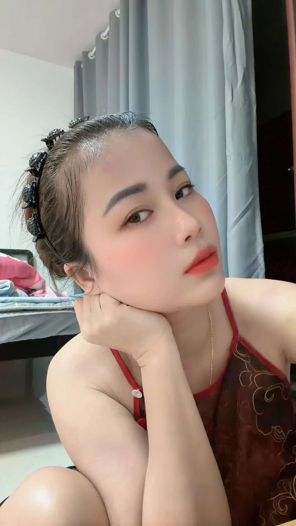 Anan – Vietnamese escort in Hanoi — 2 / 5