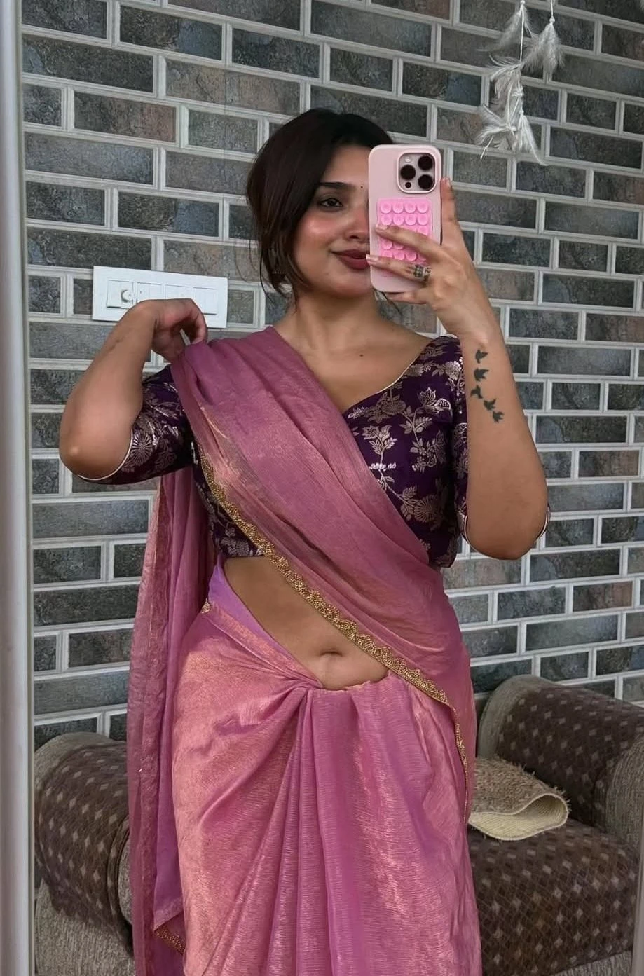 Independent Girl Real Meet/nude Cam – Indian escort in Surat — 2 / 5
