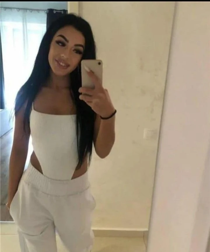 Constantinescu Cristina – escort in Bucharest — 3 / 4