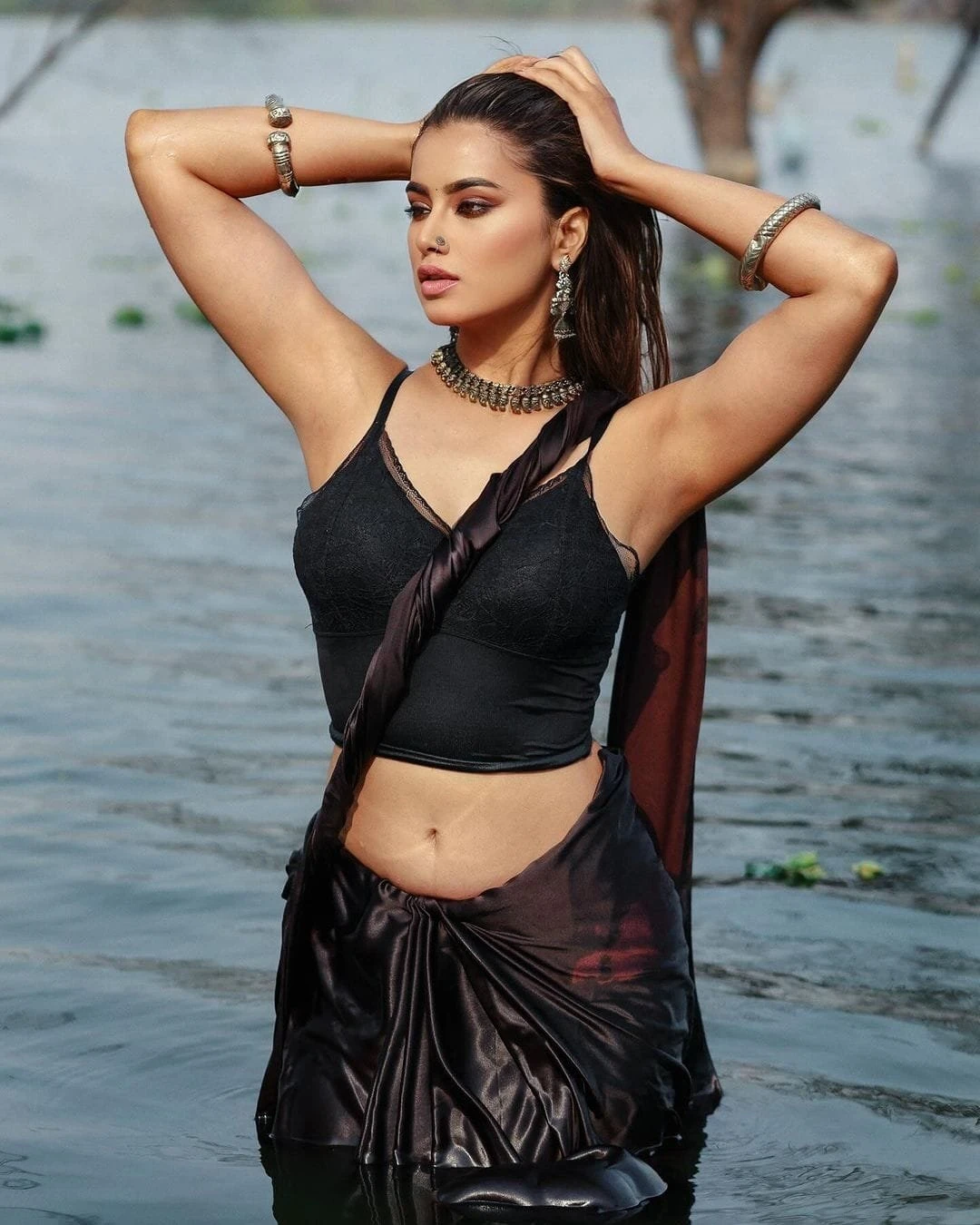 Hnia – Pakistani escort in Islamabad — 2 / 10