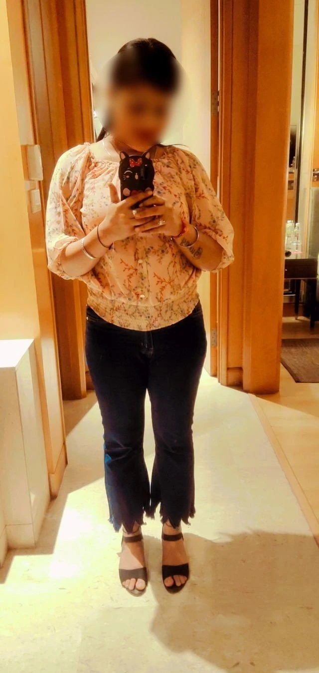 Dolly Saxena(connaught Place) – Indian escort in New Delhi — 5 / 6