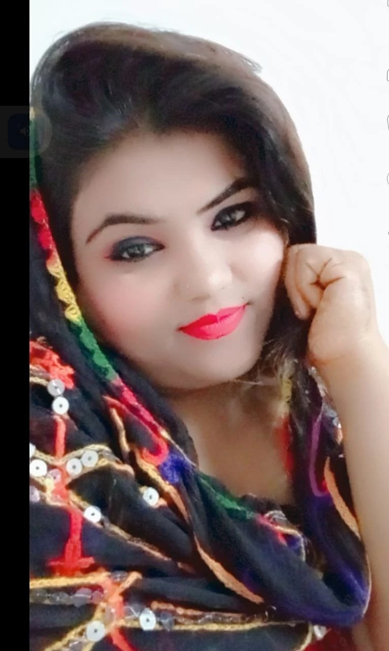 Komal Arora – Indian escort in Indore — 4 / 5