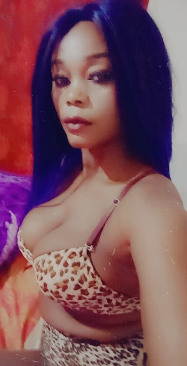 Fatim – Central African escort in Beirut, Escort, Beirut