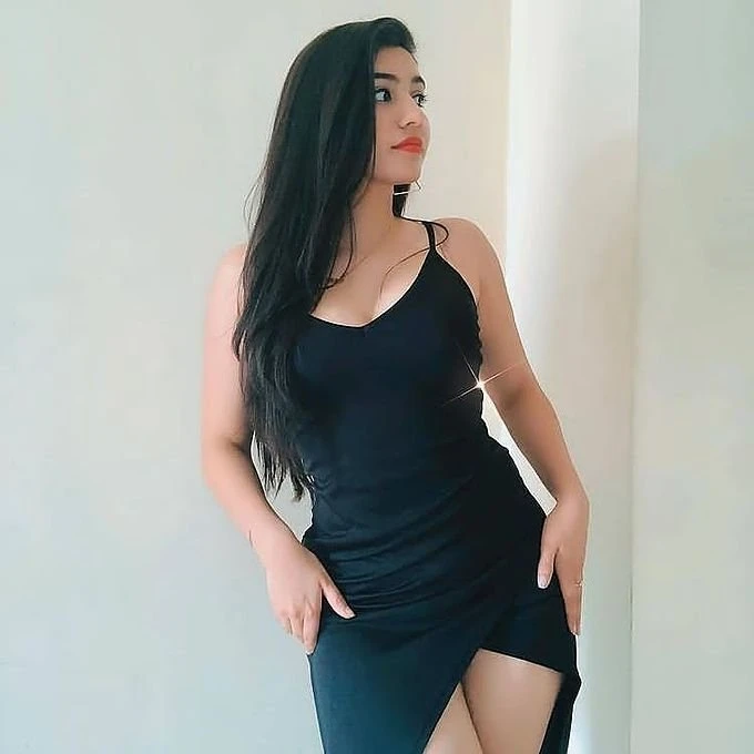 Kajal Agarwal – Indian escort in Mumbai — 1 / 2