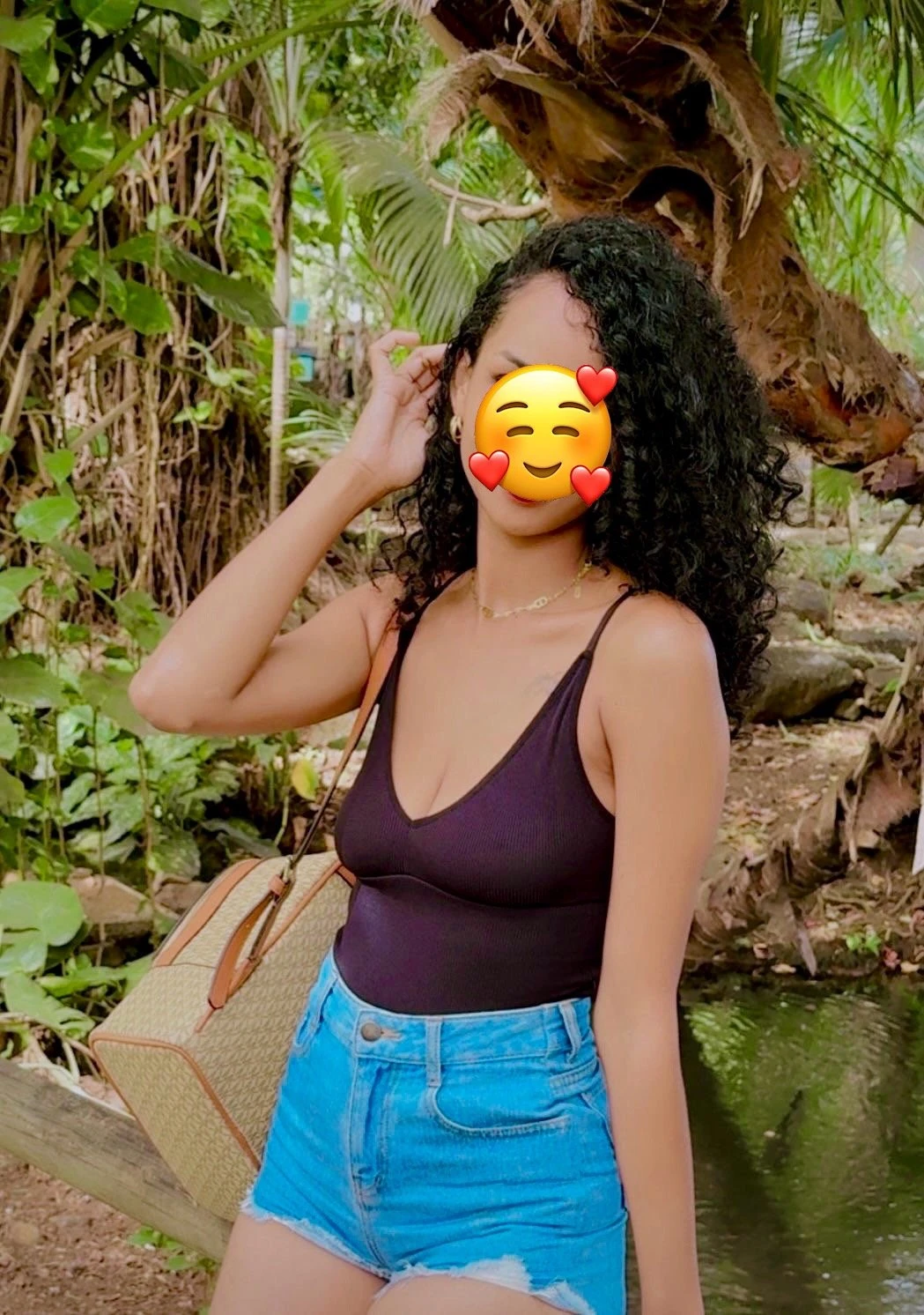 Lovely Cathy – Seychellois escort in Mauritius — 2 / 11