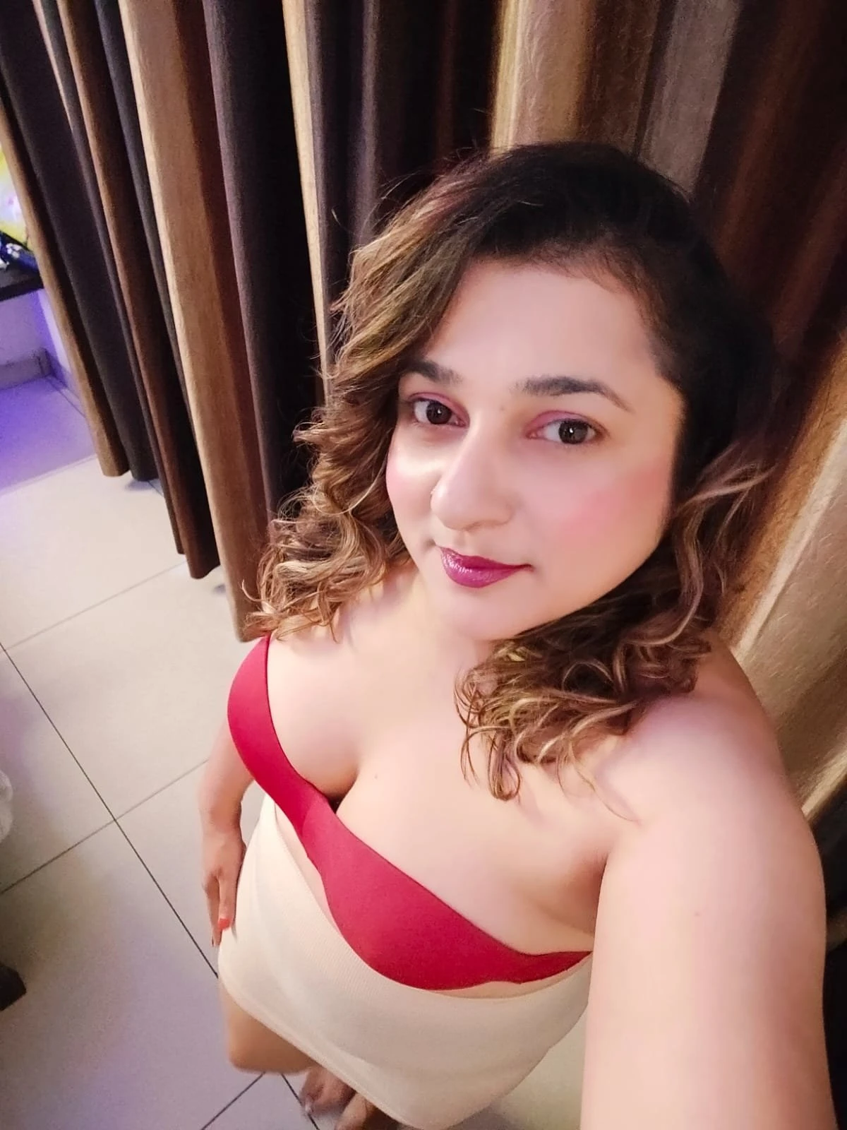 Gurgaon,Delhi Luxury 5 Star Hotel 24x7 – Indian escort in Gurgaon, Escort, Gurgaon