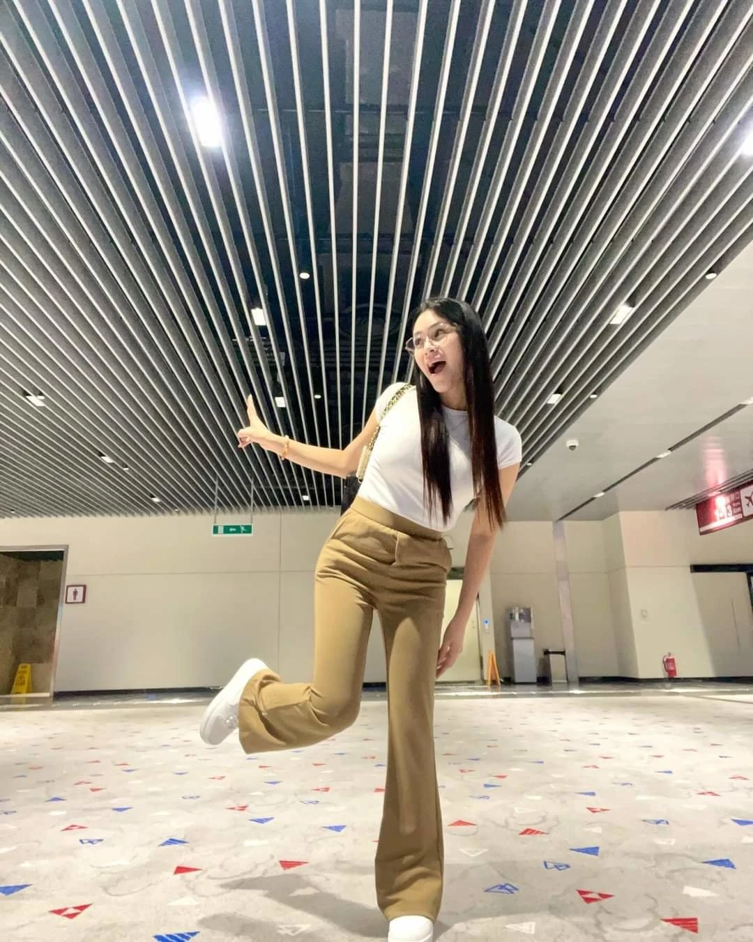 STUDENT SWEET GIRL RARA, NEW IN TOWN – Kazakhstani escort in Mumbai — 15 / 17