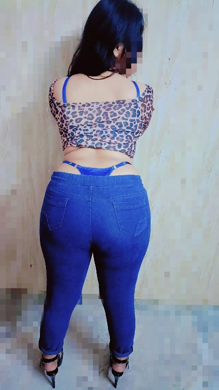 Nandini & Vishal – Indian escort in Noida — 7 / 22