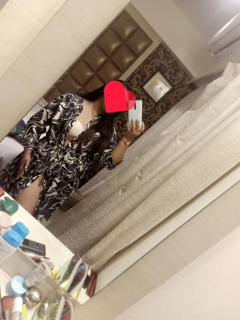 Kavya - Independent Call Girl – Indian escort in Gurgaon — 7 / 10