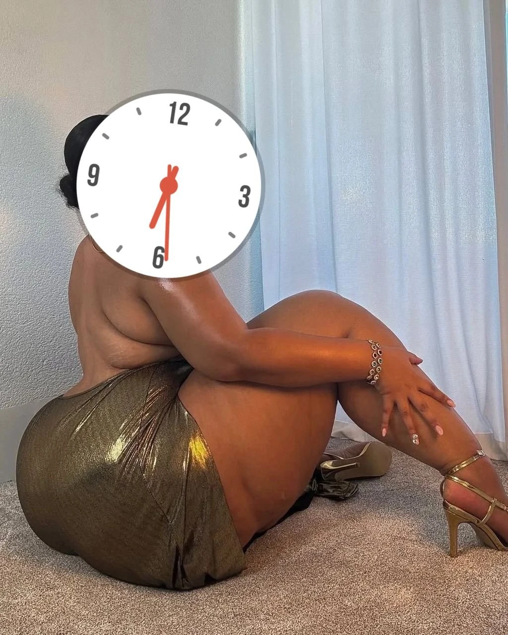 Honey – Luxembourger escort in Dakar — 2 / 4