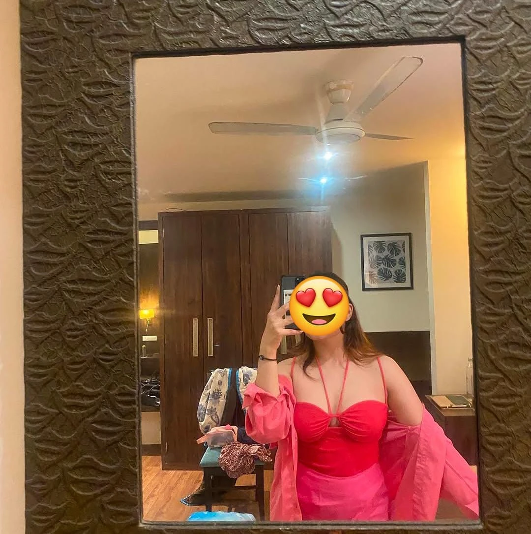 Independent Divya (Cam & Meet) – Indian escort in Noida — 11 / 13