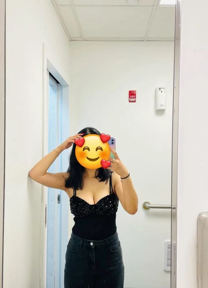 Real Meet – Indian escort in Kochi — 4 / 6