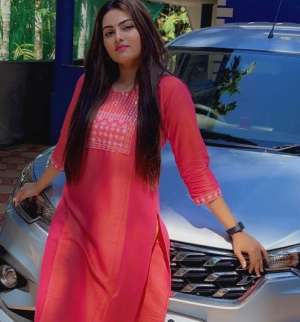 Cochin Escort Service – Indian escort in Kochi — 3 / 4
