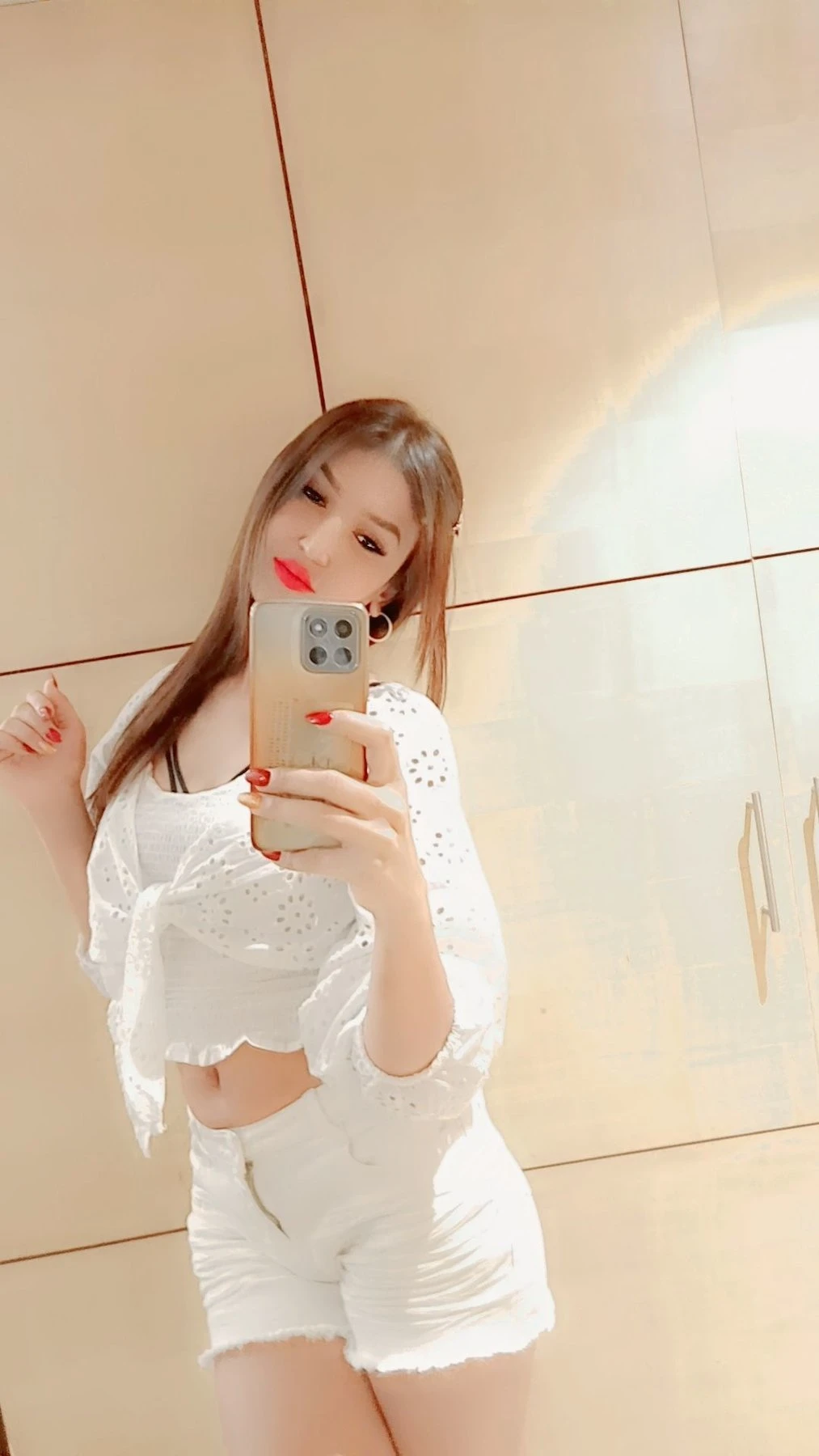 NOIDA RUSSIAN – Russian escort in Noida — 2 / 6