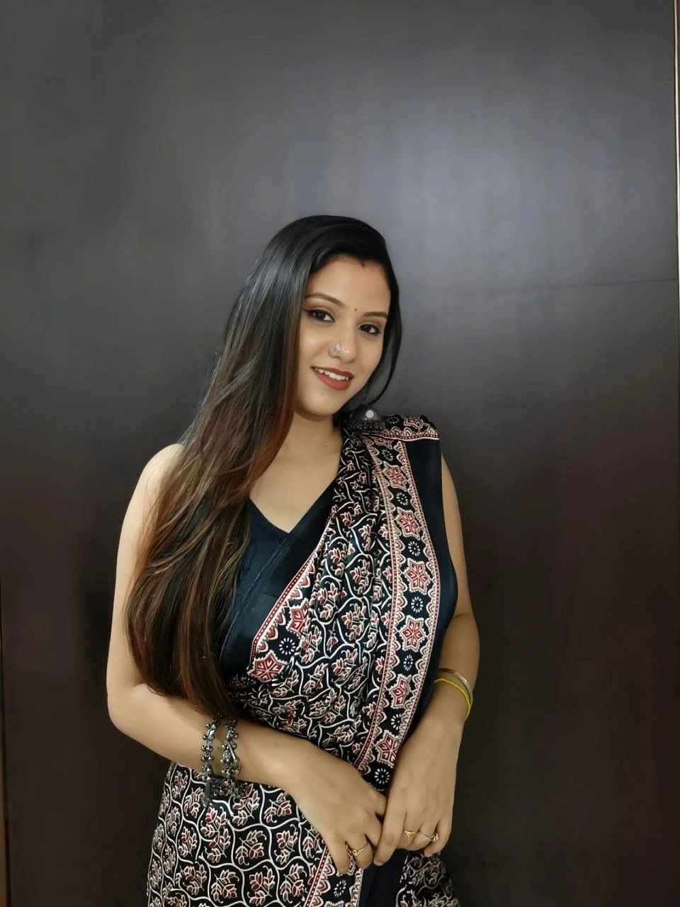 Saloni – Indian escort in Kolkata — 4 / 5