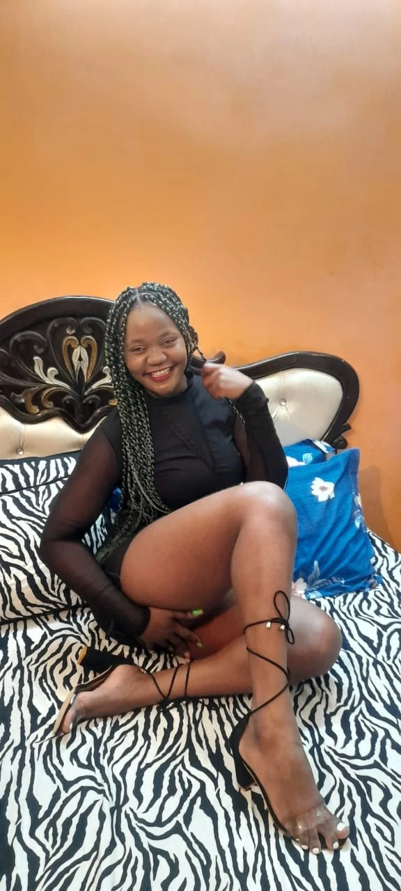 Lexxy – Kenyan escort in New Delhi — 6 / 8